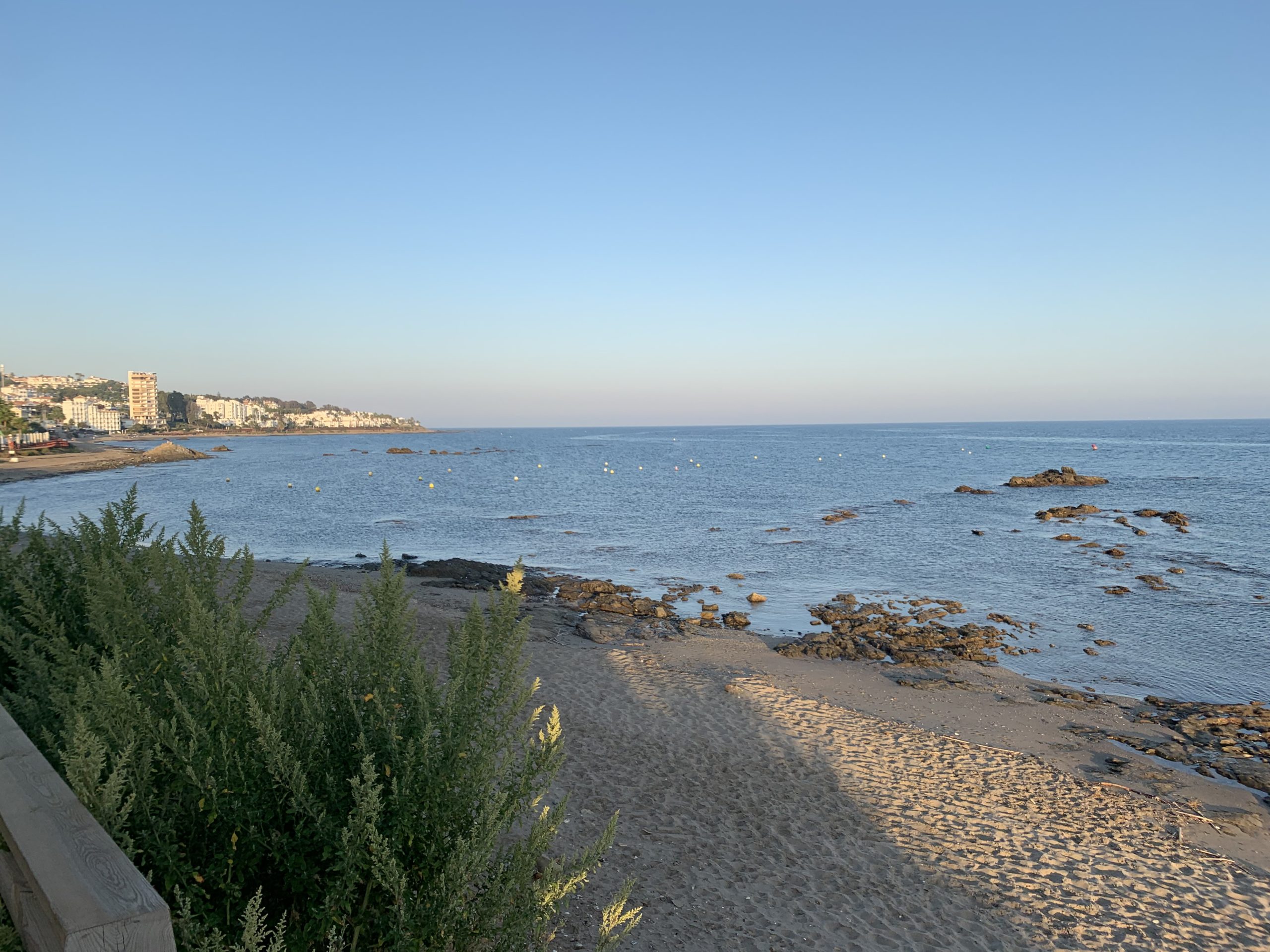 Foto de la El programa Red Natura 2000 de Andalucía organiza una jornada de Limpieza, inspección costera y snorkel en Calahonda